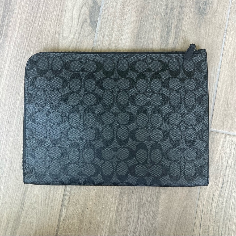 Coach L Zip Portfolio In Signature Canvas - Picture 2 of 8